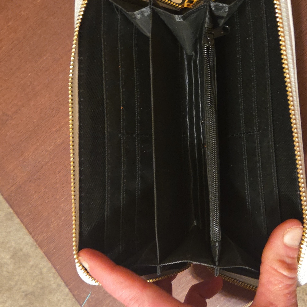 White Floral Dreamcatcher Zip Wallet - Picture 3 of 6